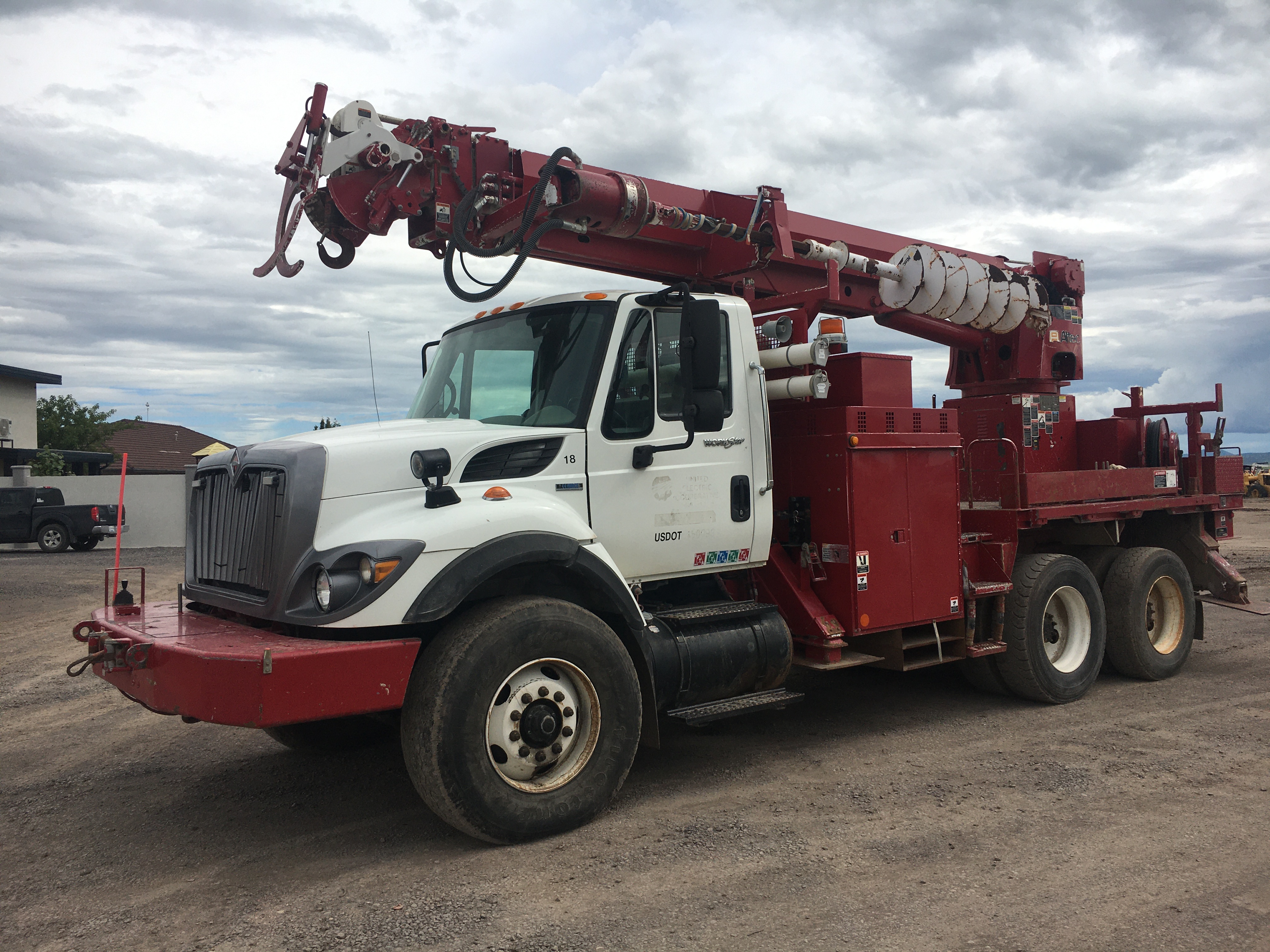 ./imagenes/INVOICE/2019/14979/CAMION PERFORADOR_ALTEC D2045A (18).JPG